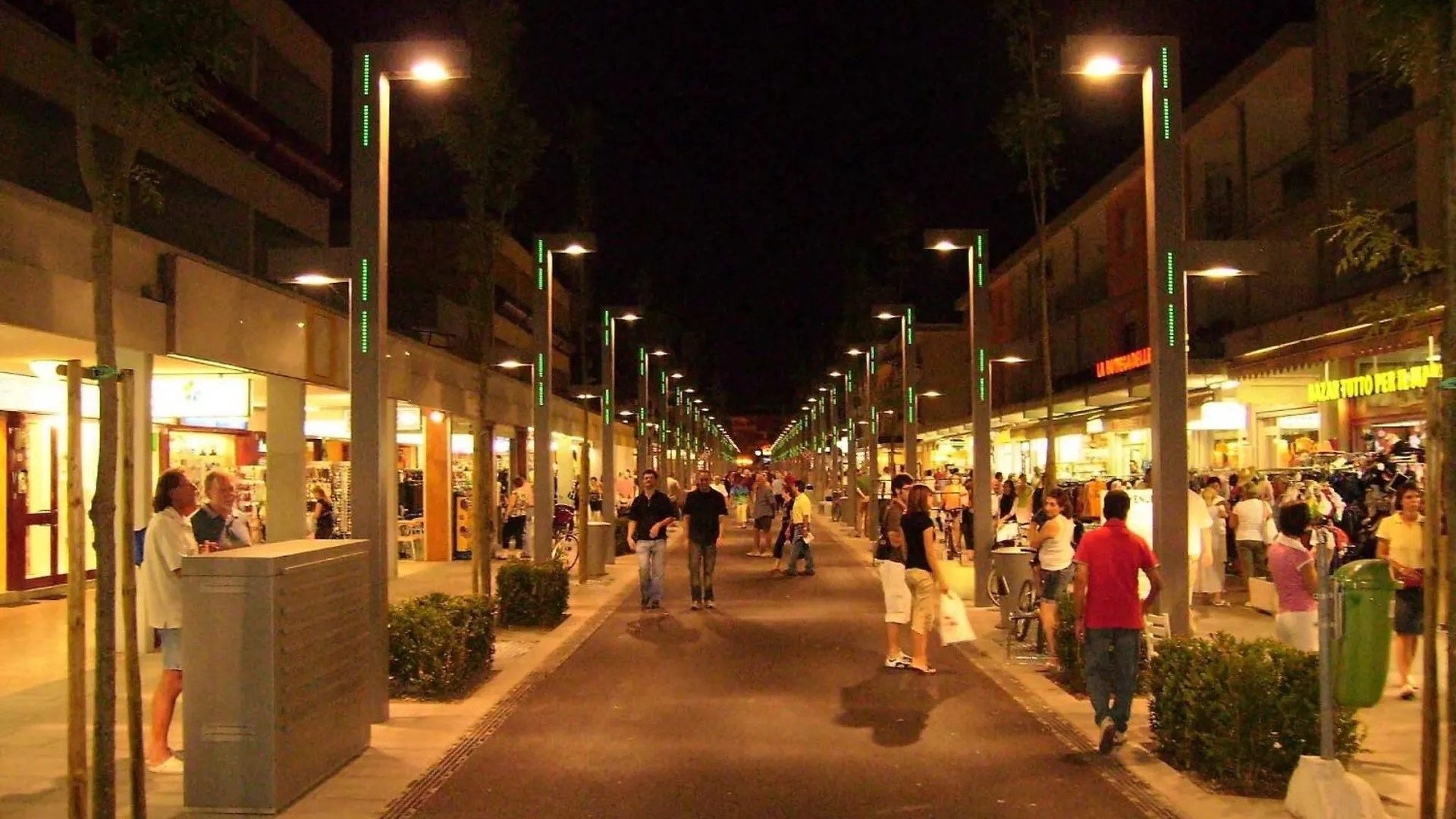 Apartment In Exclusive Holiday Complex - Beahost Bibione Italy